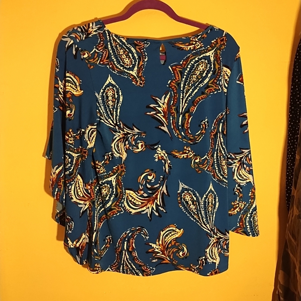 Chico's 0 blue Paisley tunic 3/4 flare/flutter Slvr round neck poly/Spndx - Picture 7 of 11